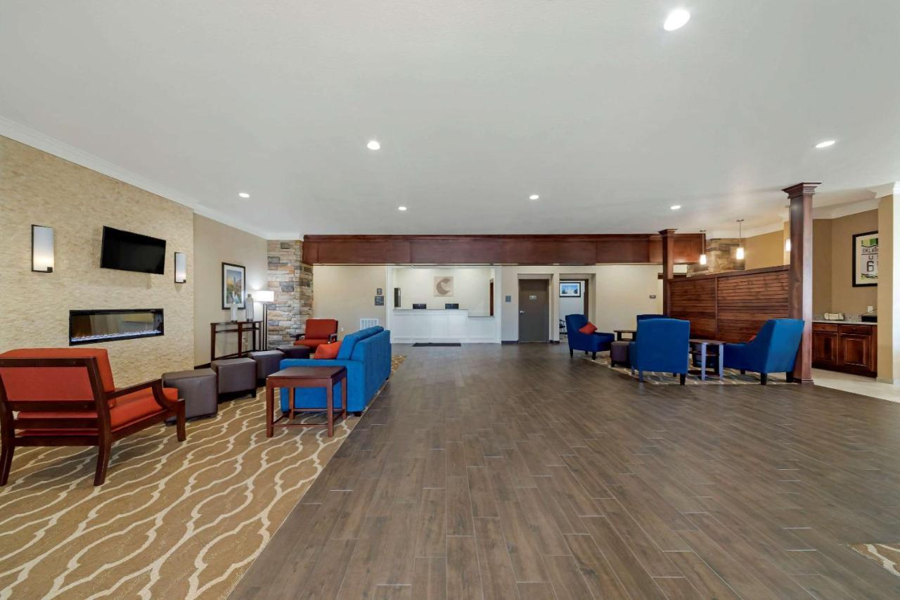 Comfort Inn & Suites Harrah Choctaw Kültér fotó