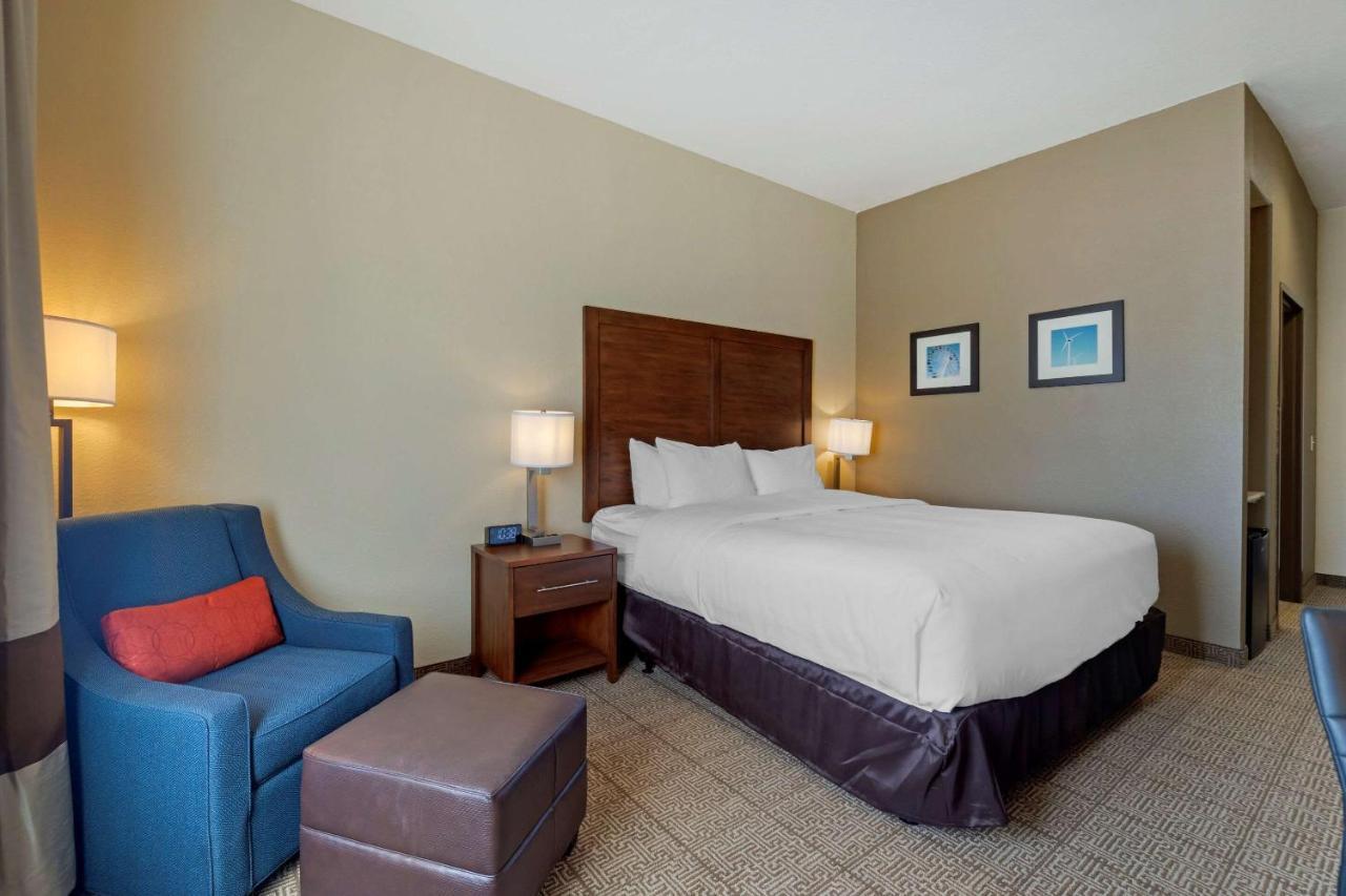 Comfort Inn & Suites Harrah Choctaw Kültér fotó
