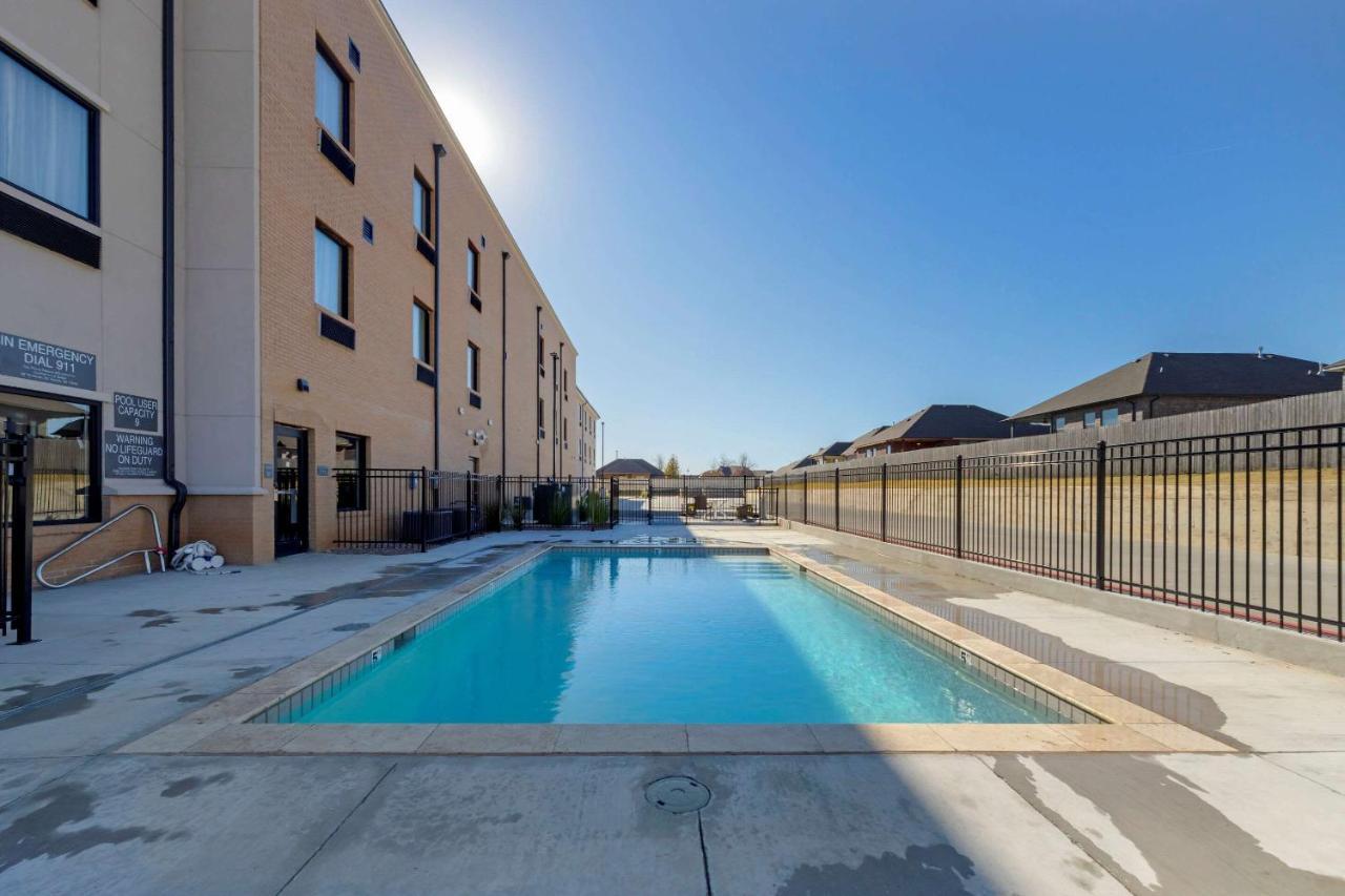 Comfort Inn & Suites Harrah Choctaw Kültér fotó