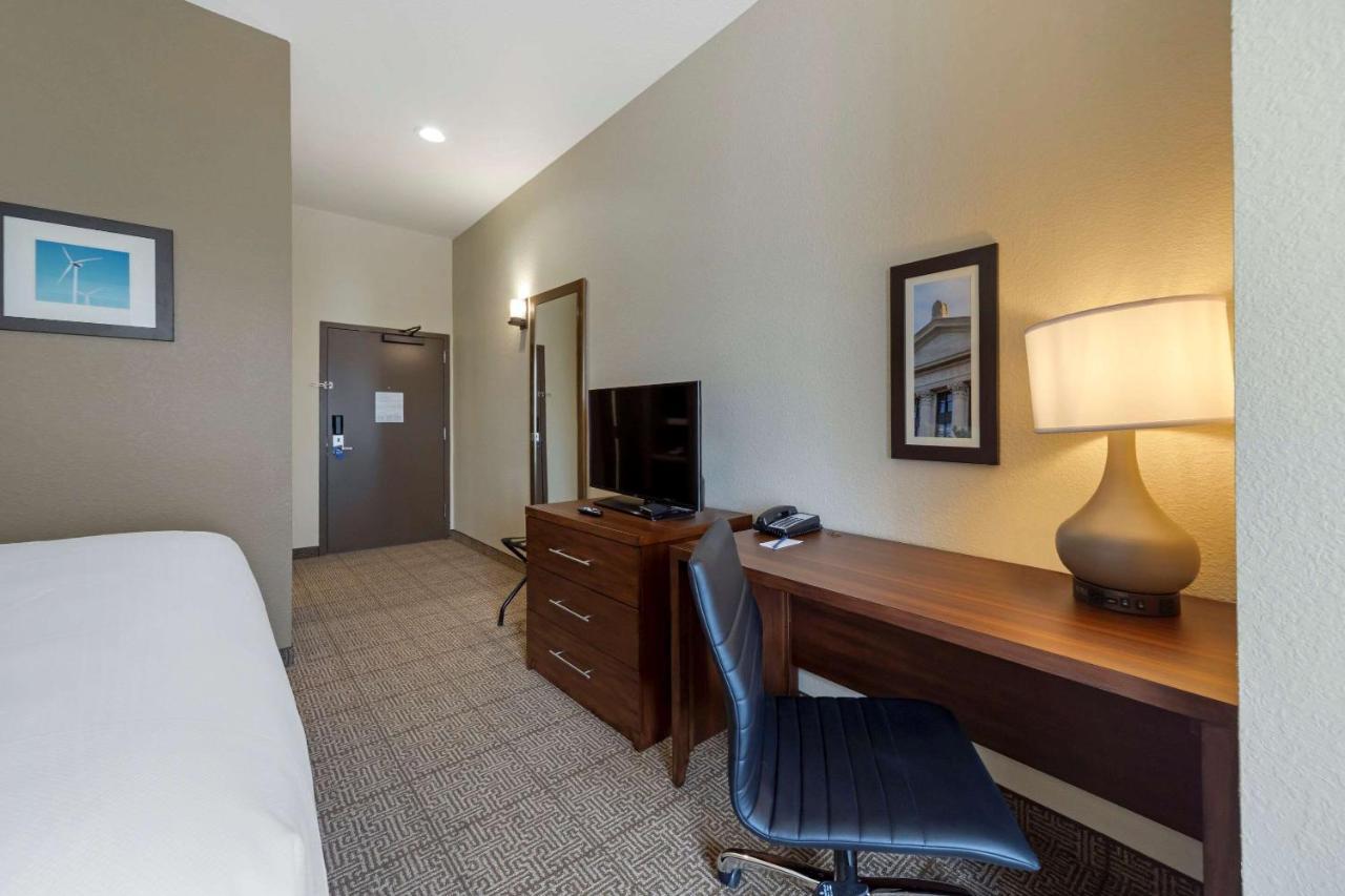 Comfort Inn & Suites Harrah Choctaw Kültér fotó