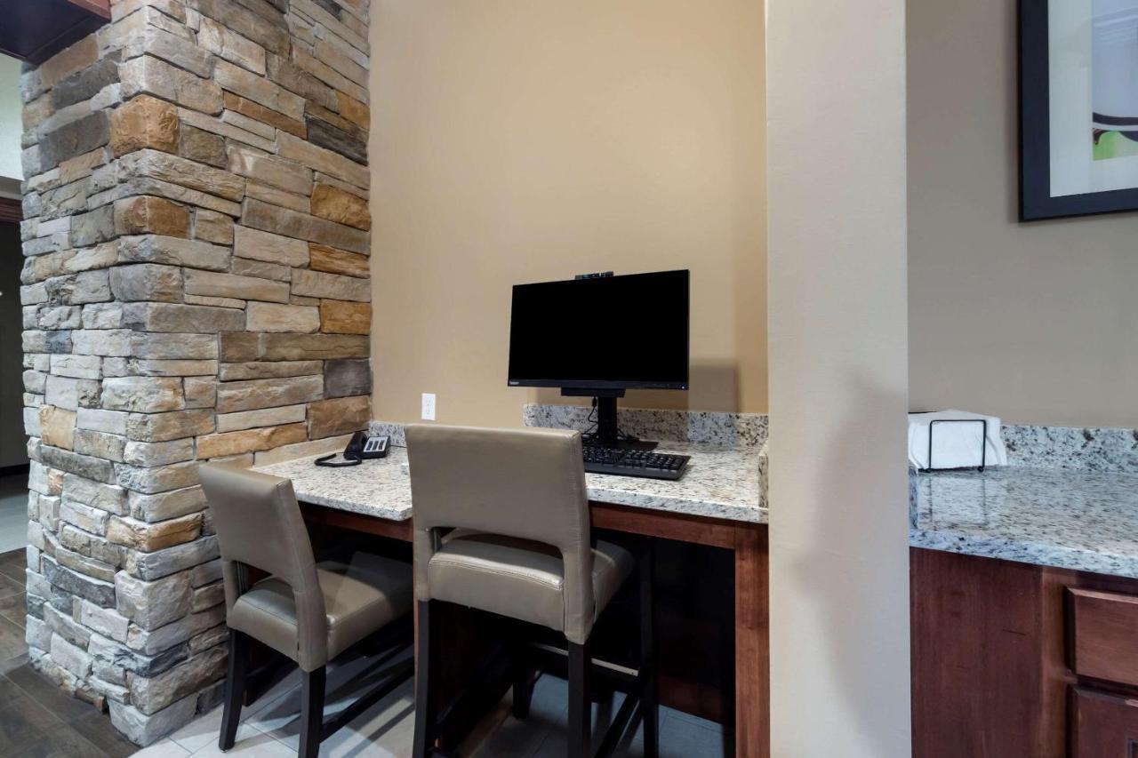 Comfort Inn & Suites Harrah Choctaw Kültér fotó