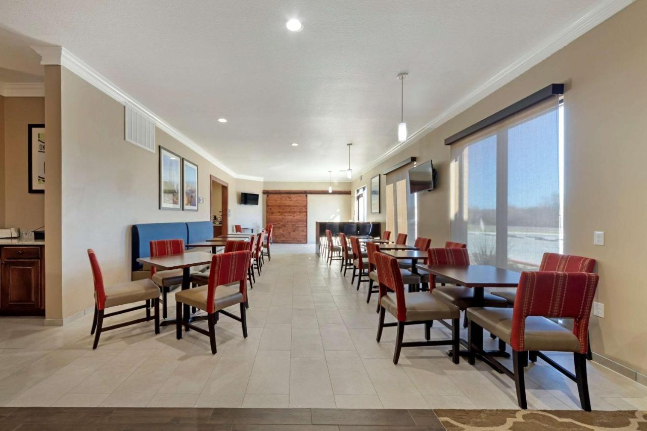Comfort Inn & Suites Harrah Choctaw Kültér fotó