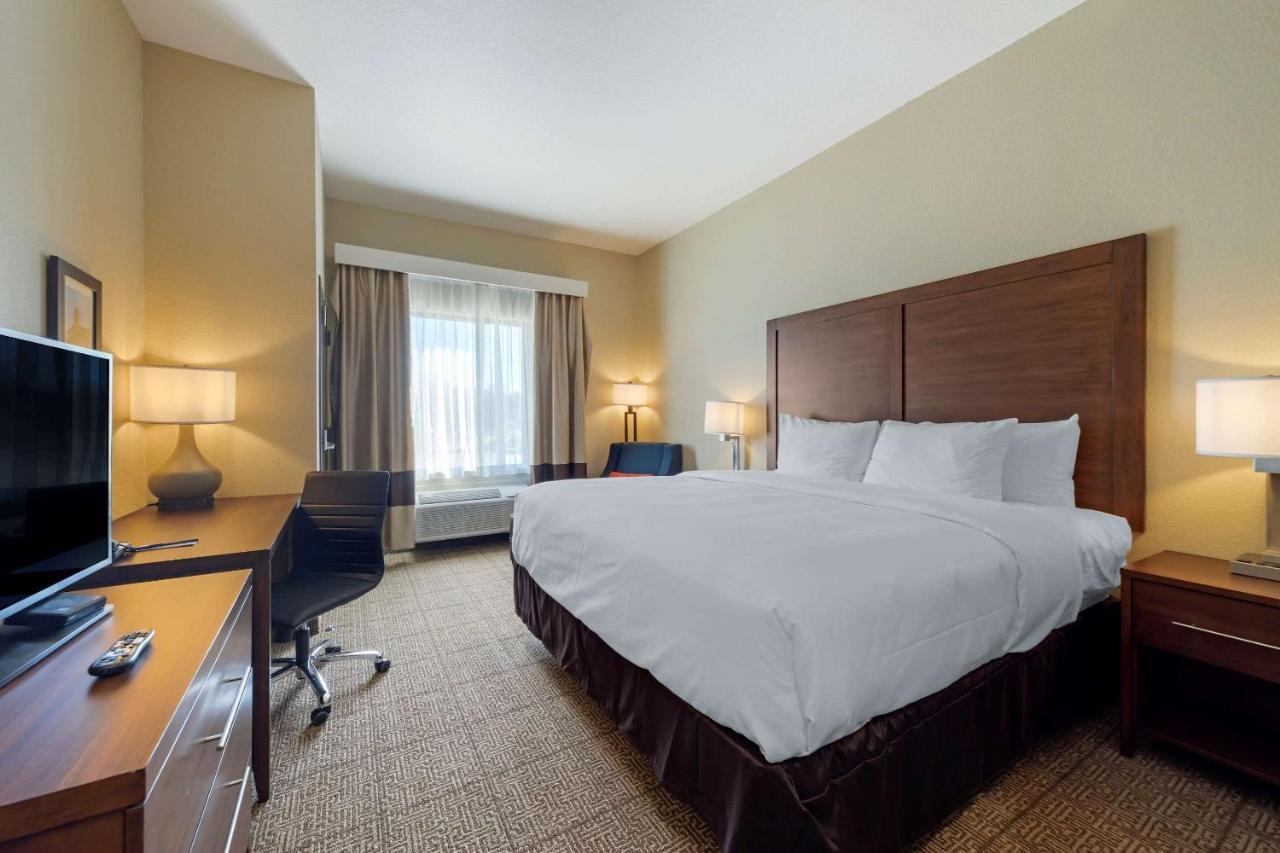 Comfort Inn & Suites Harrah Choctaw Kültér fotó