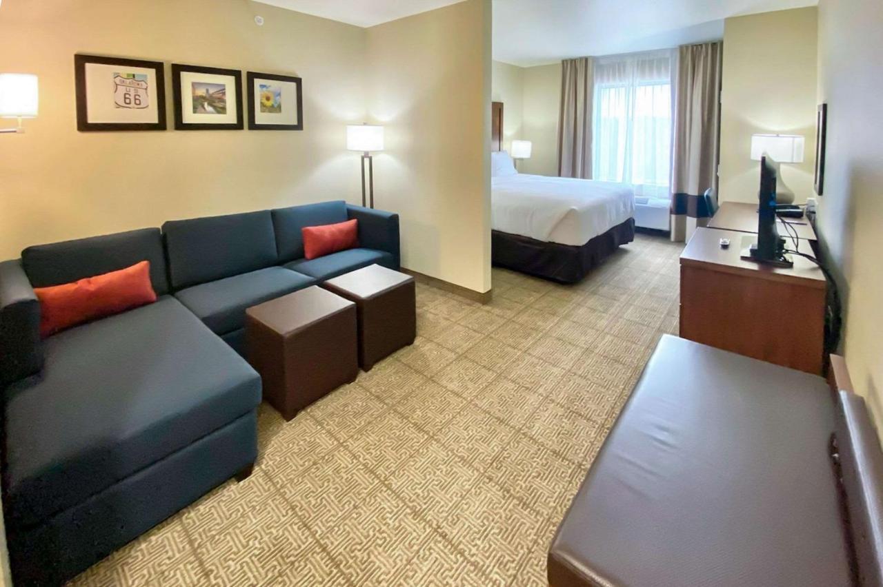 Comfort Inn & Suites Harrah Choctaw Kültér fotó